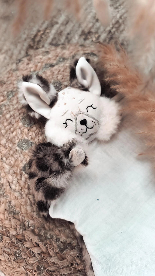 Doudou Lynx personnalisé – Doudou bébé fait main, symbole de protection et d’intuition