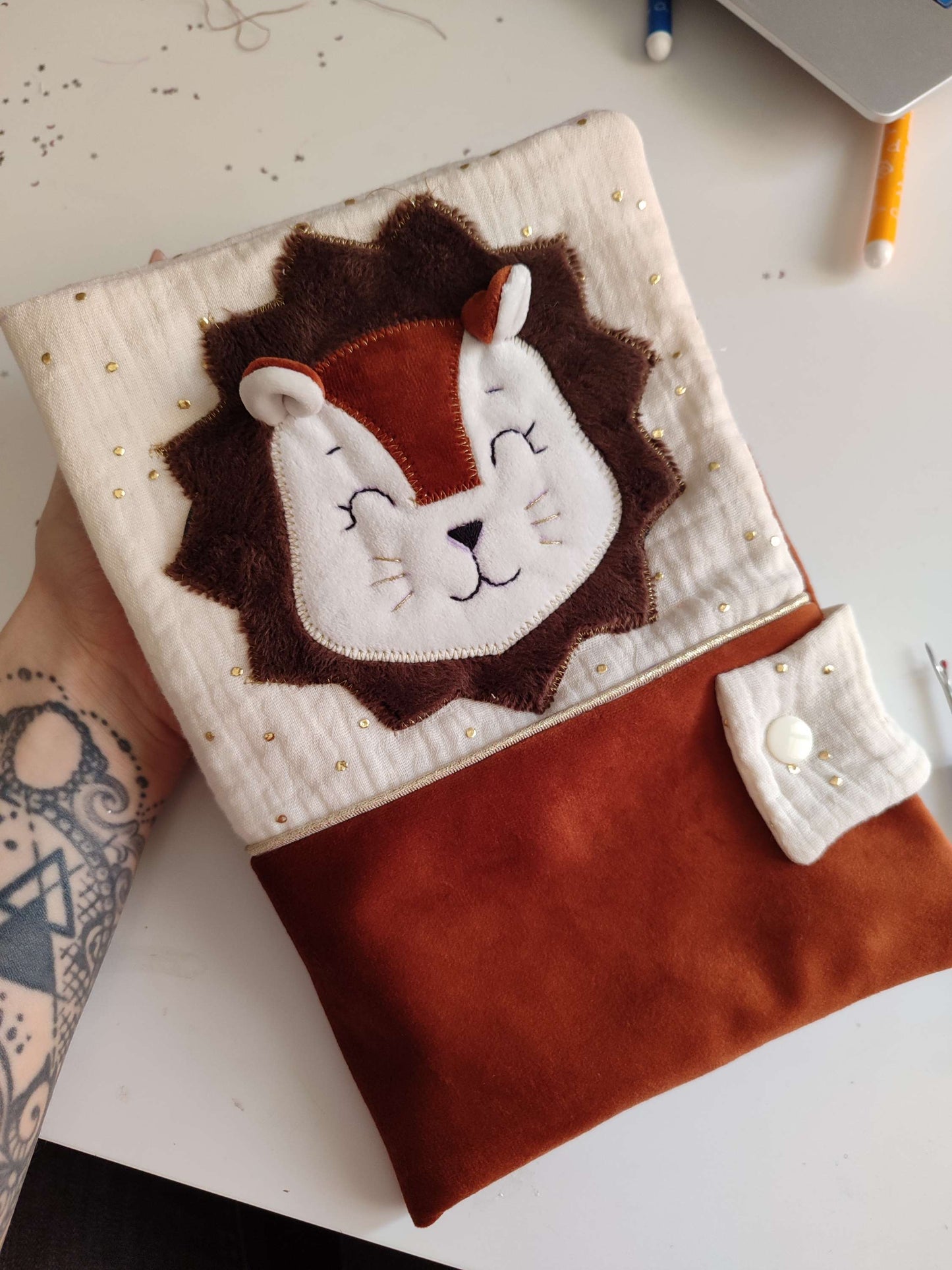 Protège carnet de santé Lion - modèle Personnalisable
