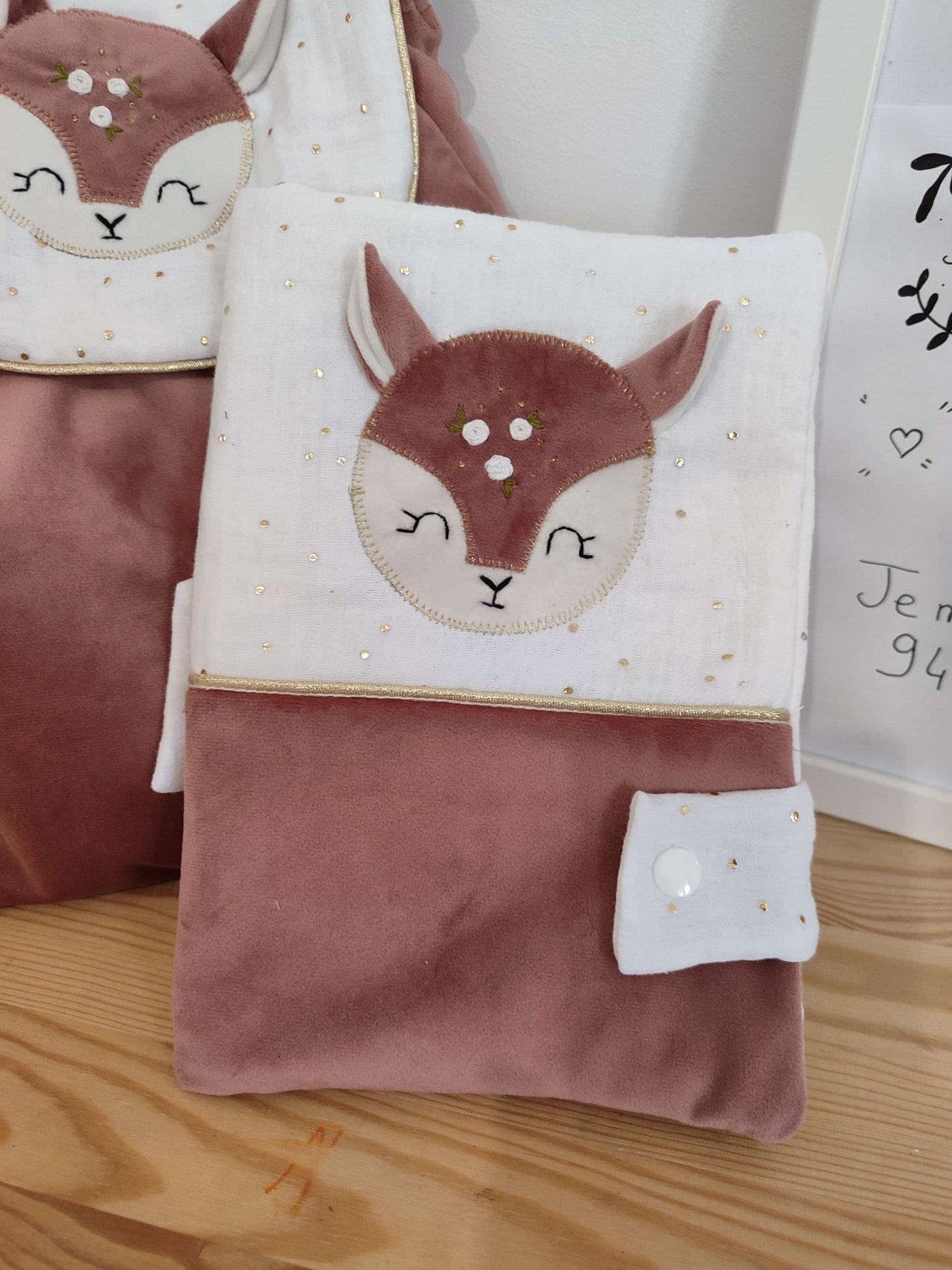 Protège carnet de santé Rosie Rose - modèle Personnalisable