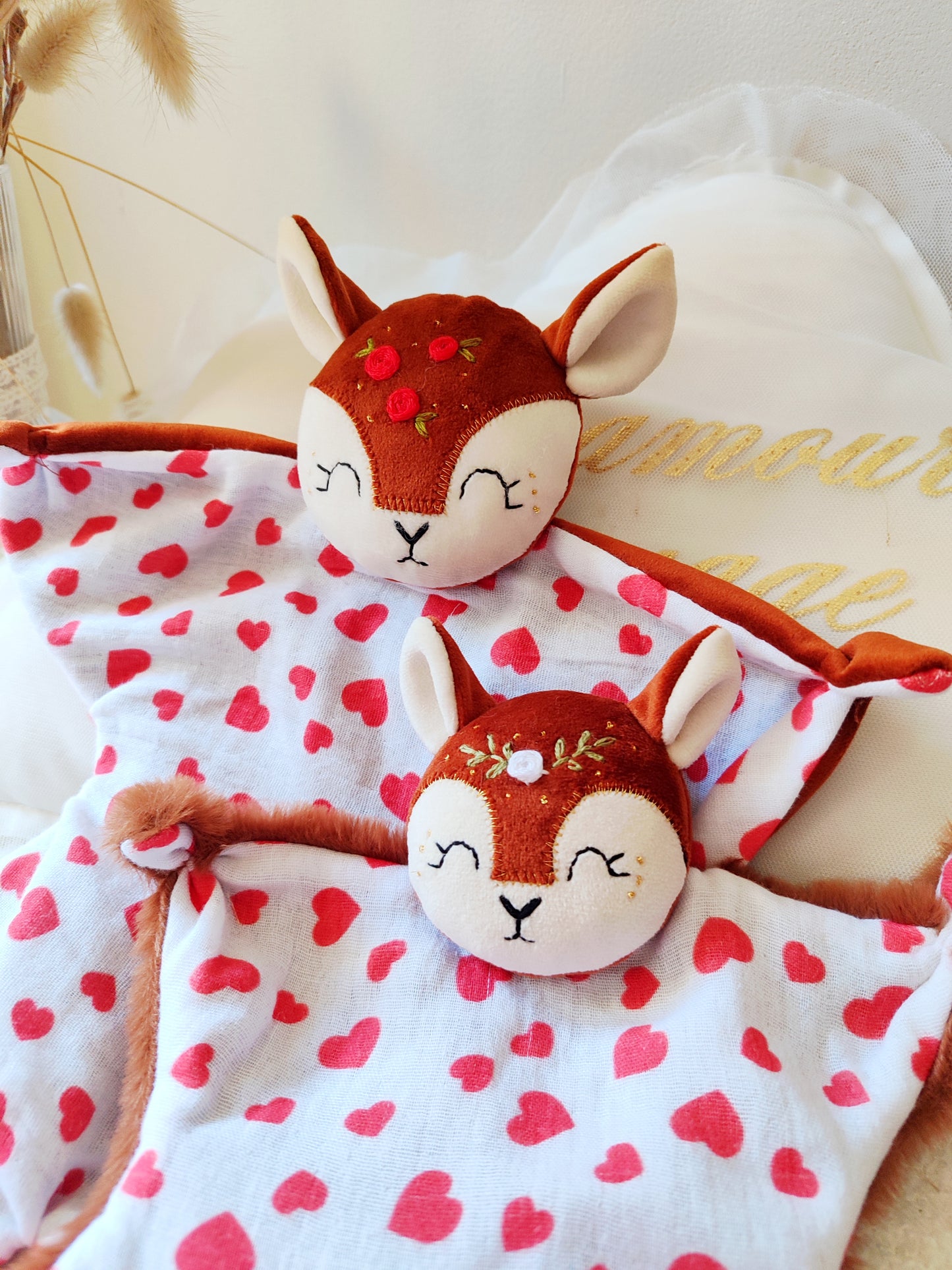Doudou biche Rosie- modèle cœur grand modèle