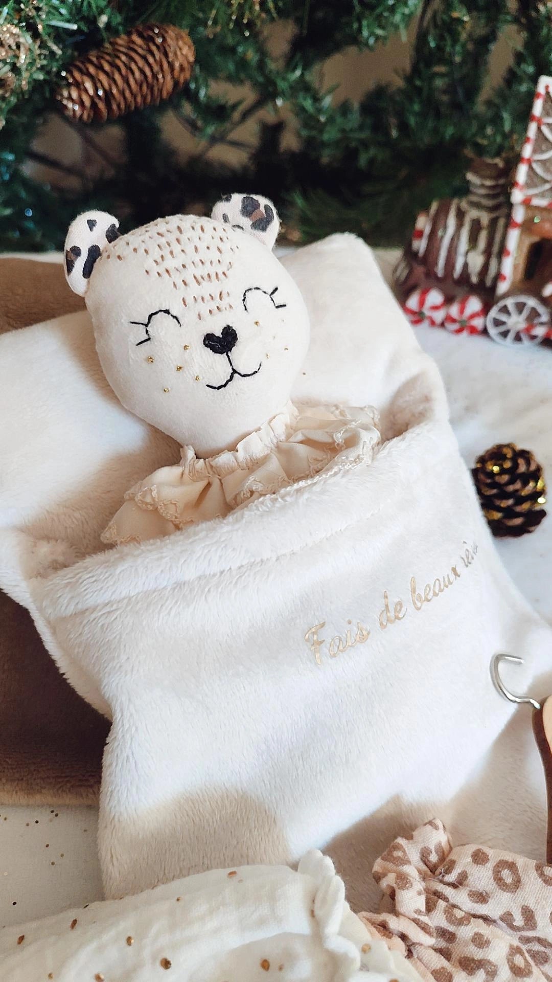 Poupée Savannah le léopard et ses accessoires ✨