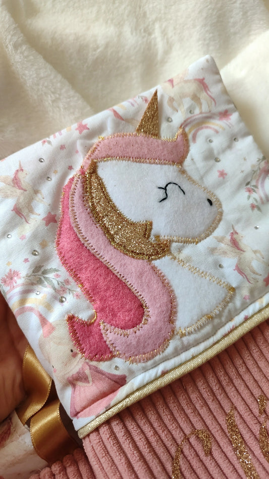 Protège carnet de santé Licorne - modèle Personnalisable