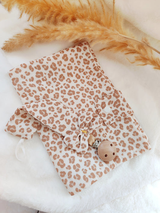 Duo de naissance - Protège carnet et attache tétine Léopard clair