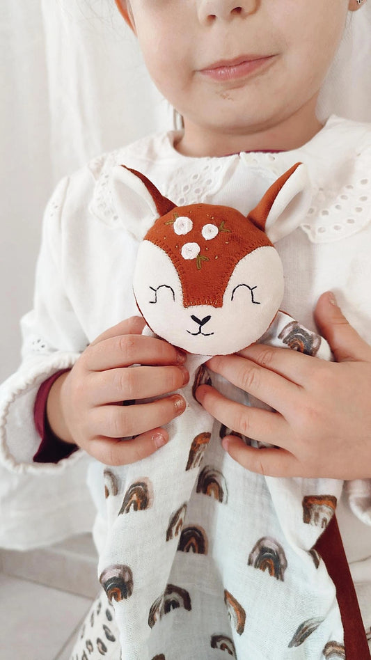 Doudou biche Rosie Aux Merveilles de Charlotte