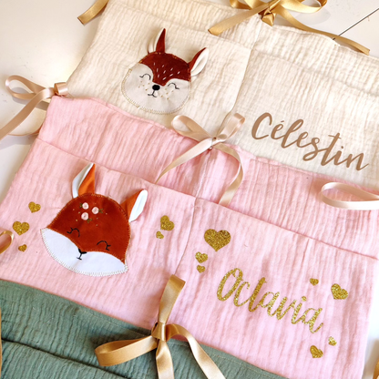 Range doudous avec applique Écureuil Crunch - modèle Personnalisable