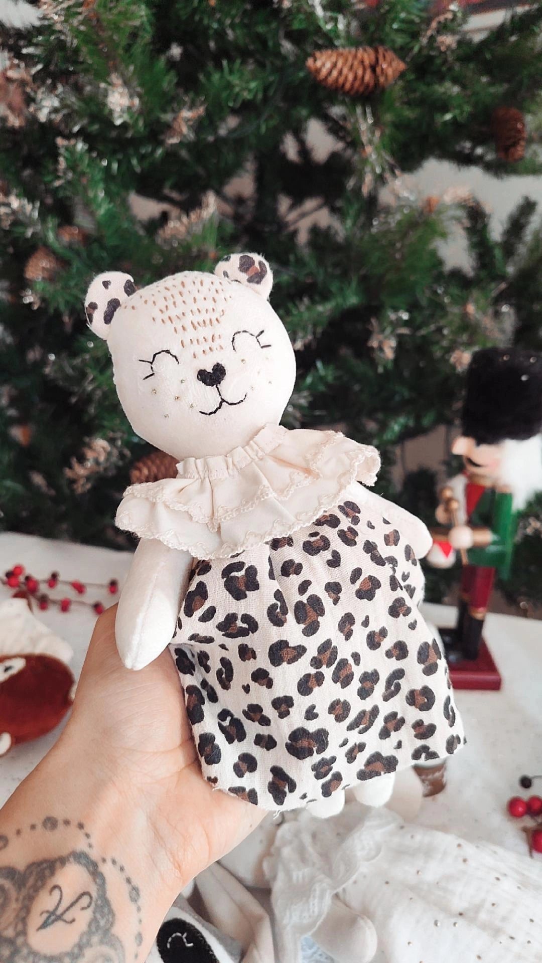 Poupée Savannah le léopard et ses accessoires ✨