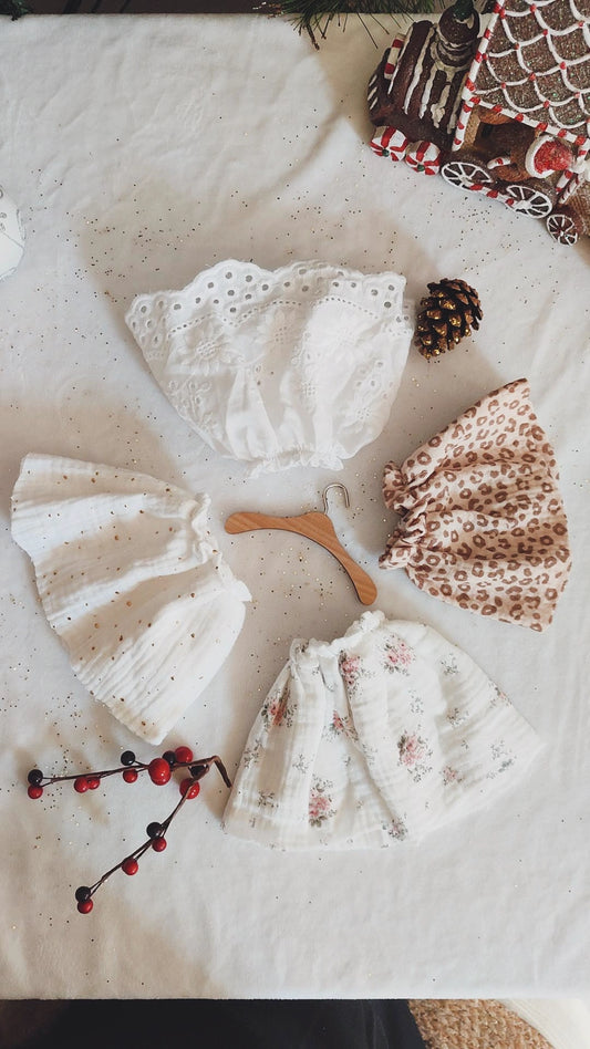 Petite robe pour poupée Aux Merveilles de Charlotte ✨