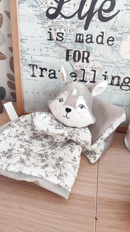 Doudou Snow le Husky - doudou fait main personnalisé