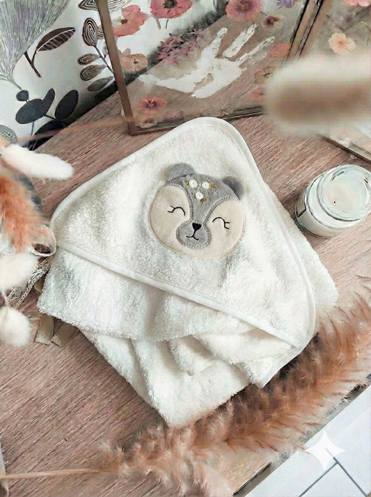 Cape de bain à applique animal loutre  - modèle personnalisable