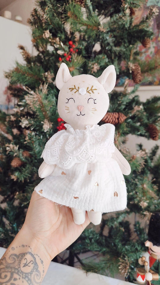 Poupée Mia le chat et ses accessoires ✨