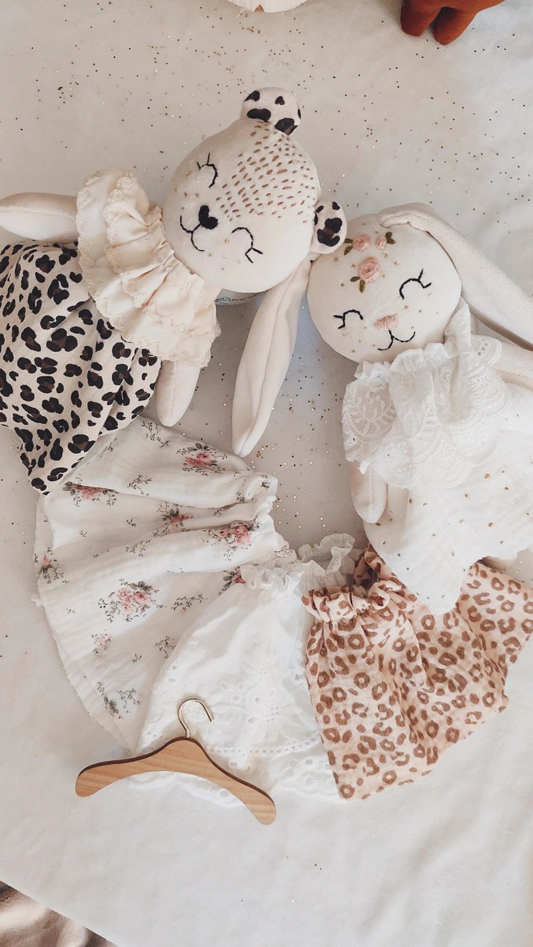 Poupée Grace la lapine et ses accessoires ✨