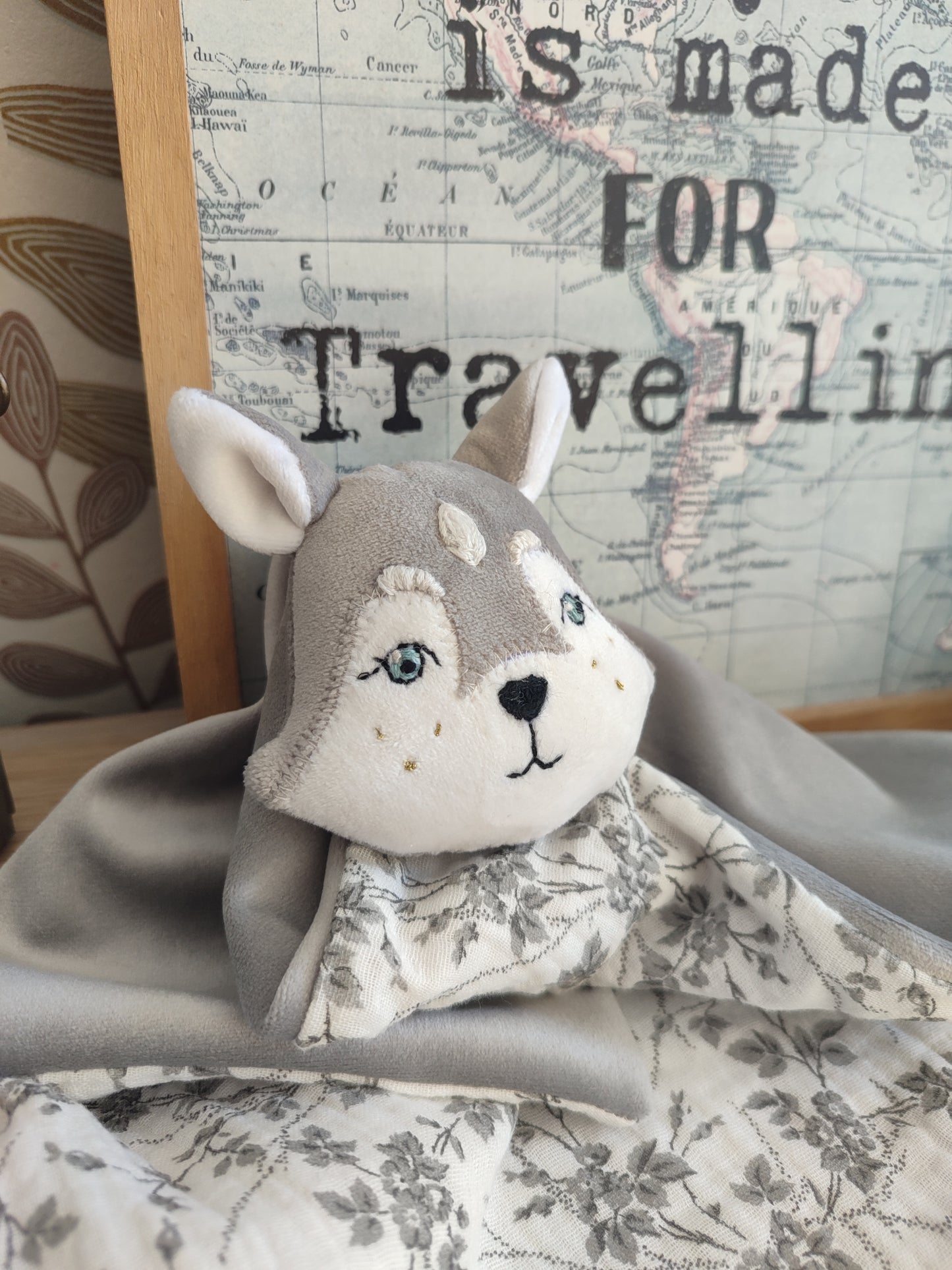 Doudou Snow le Husky - doudou fait main personnalisé