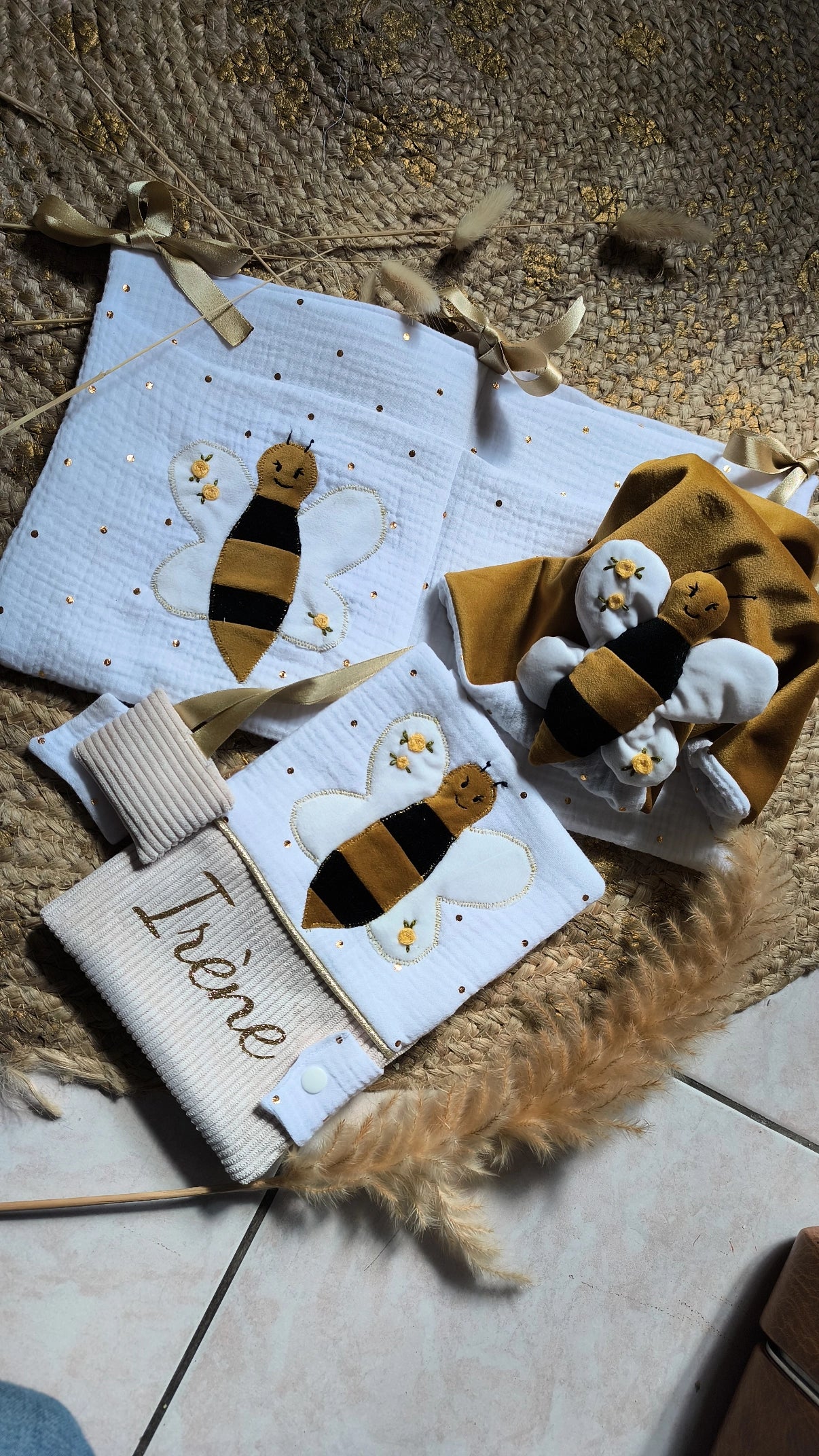 Coffret Naissance II Personnalisé – Doudou + Protège carnet + range doudou assortie | Cadeau de naissance unique et fait main (Copie)