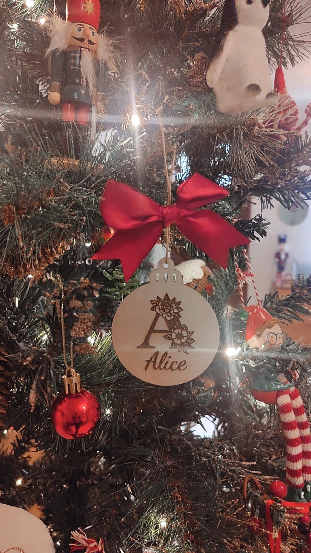 Boule de Noël Initiale gravée bois- Personnalisable