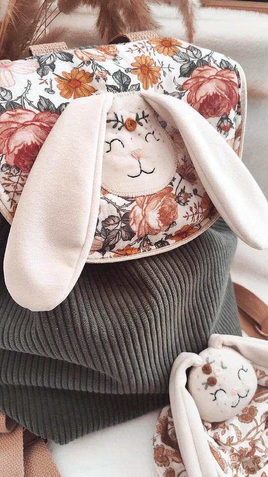 Sac à dos maternelle personnalisable – Modèle Lapin Grace en tissu fait main