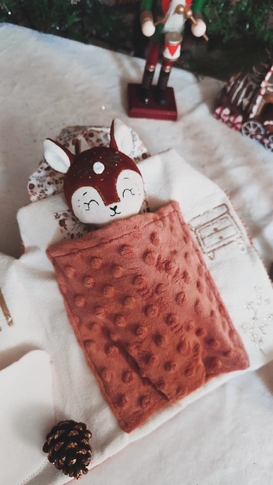 🏠✨ Maison de poupée nomade – Aux Merveilles de Charlotte ✨