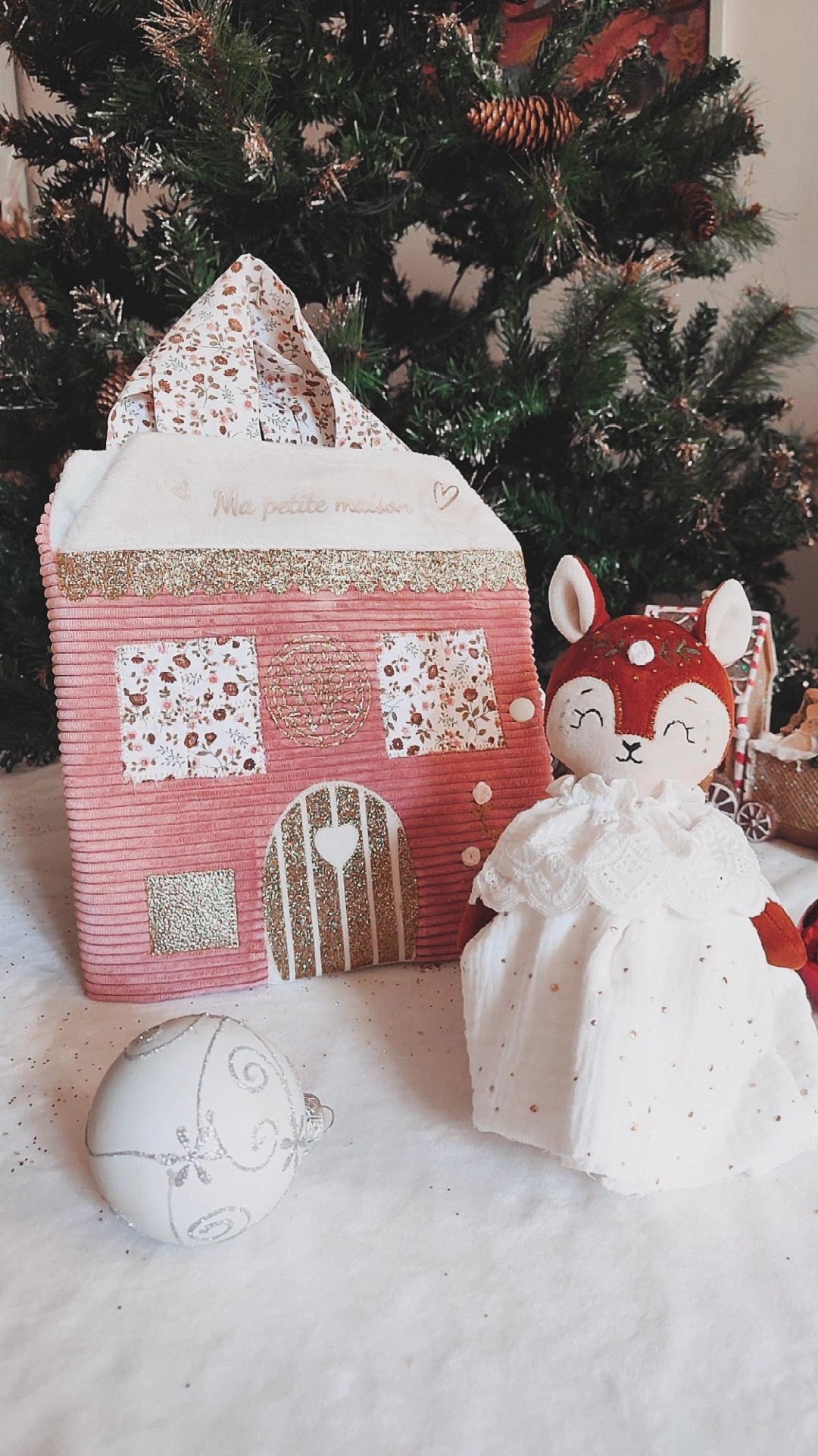 🏠✨ Maison de poupée nomade – Aux Merveilles de Charlotte ✨