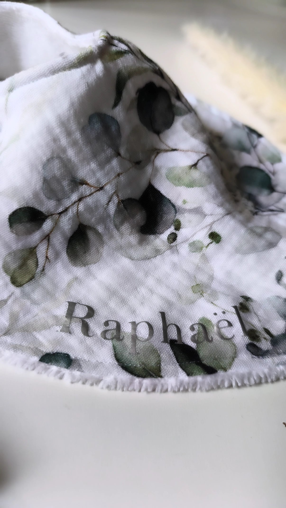 Bavoir Bandana Personnalisé en Éponge et Gaze de Coton – Confort & Style de 0 à 36 mois