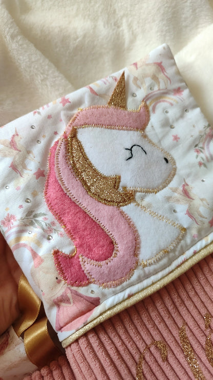 Protège carnet de santé Licorne - modèle Personnalisable
